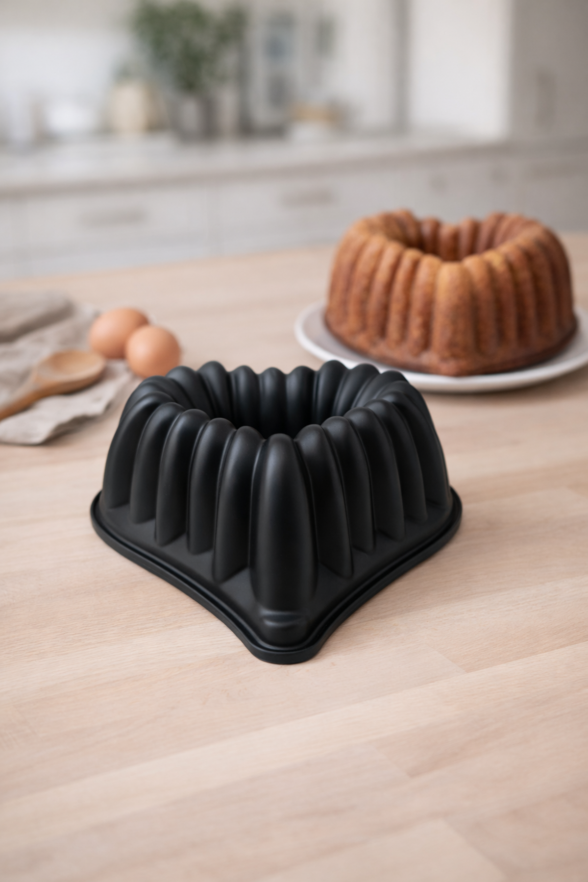 Eros Döküm Kek Kalıbı Siyah