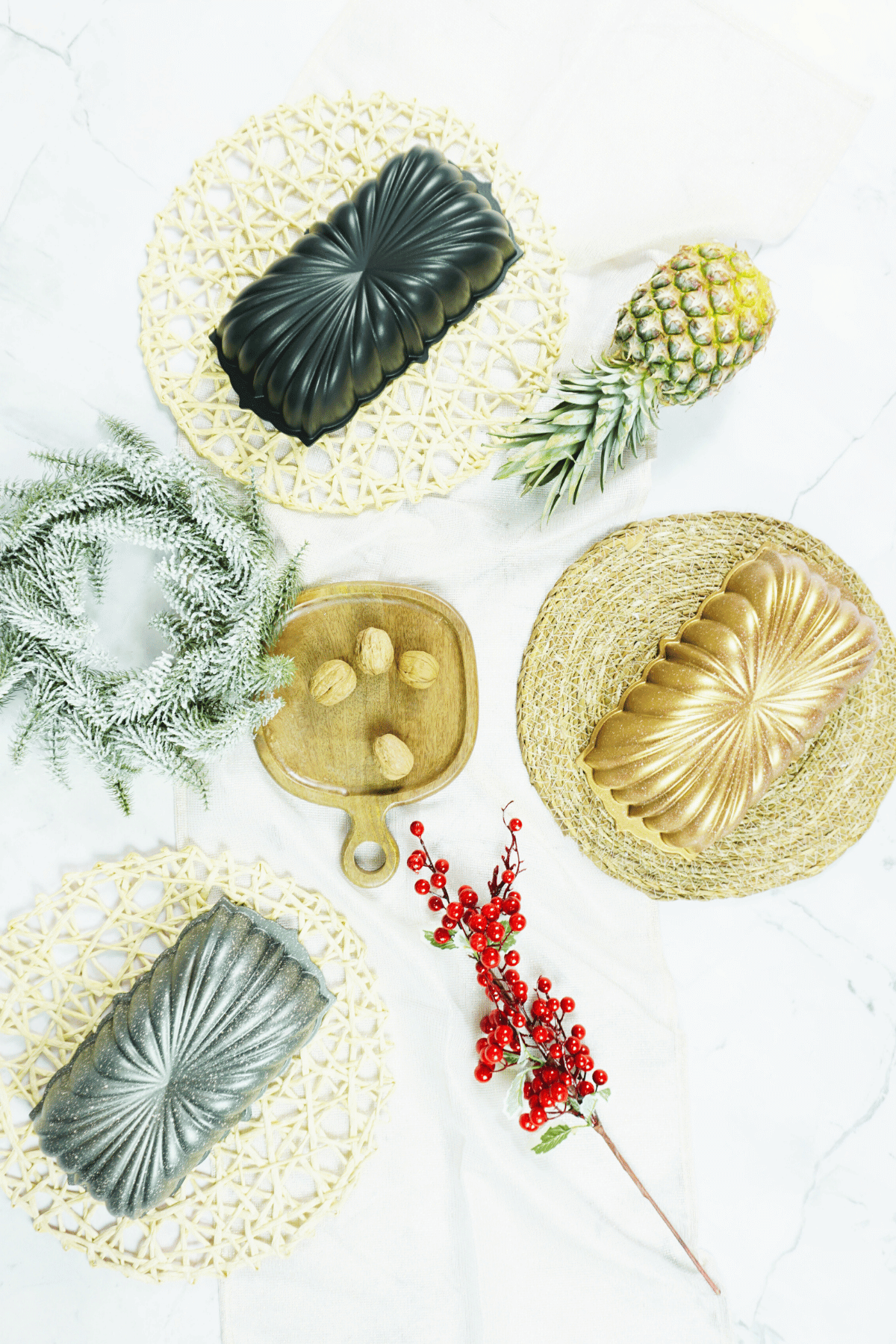 Leona Baton Döküm Kek Kalıbı 30cm Gold