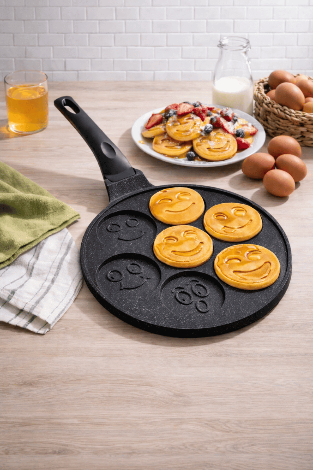 JoyFace Gülücük Şekilli Pankek Tavası Siyah
