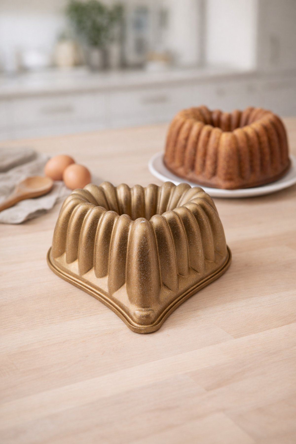 Eros Döküm Kek Kalıbı Gold