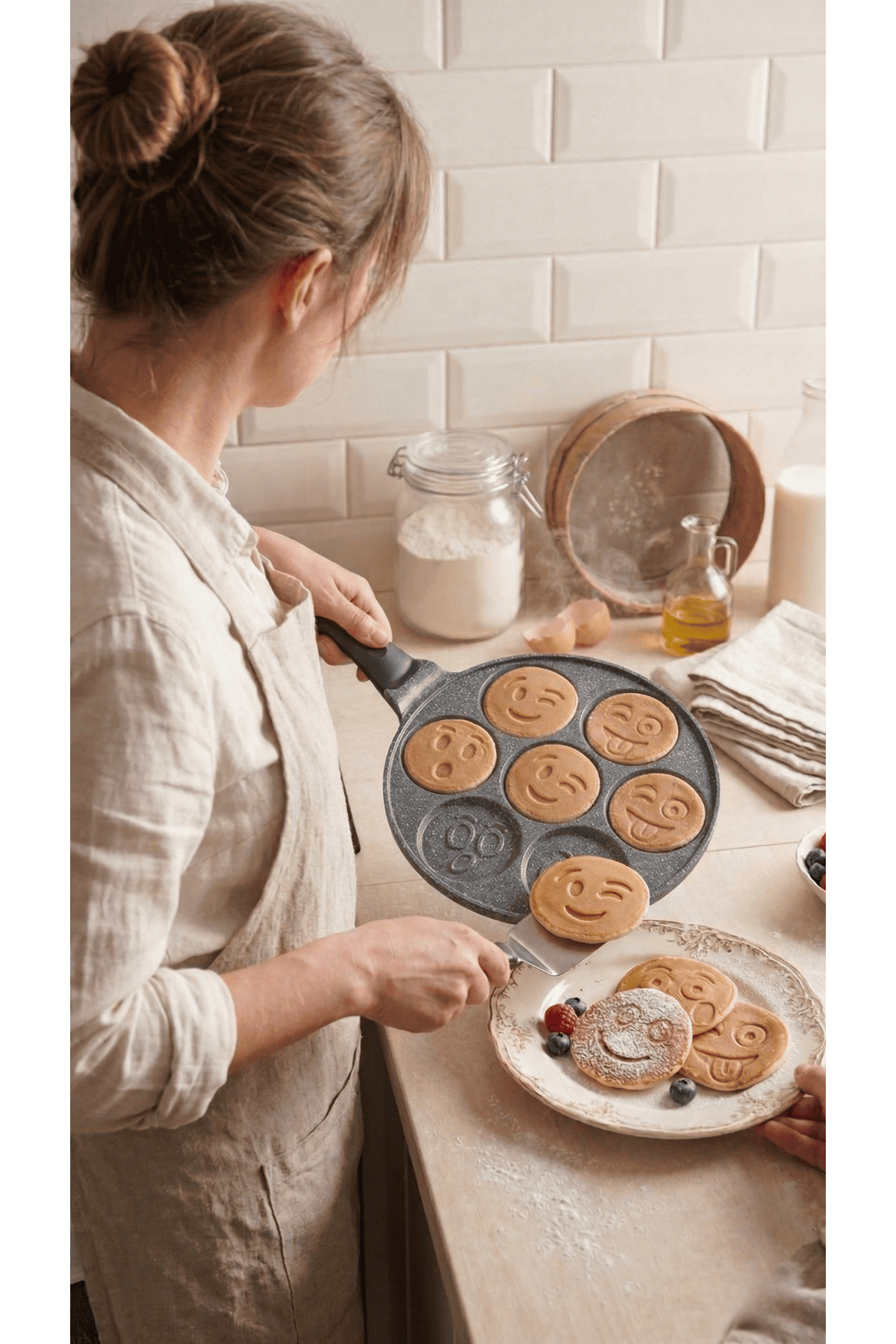 PanFace Emoji Pancake Tavası 27 cm | 7 Bölmeli Döküm Alüminyum Pankek & Kahvaltı Tavası Antrasit