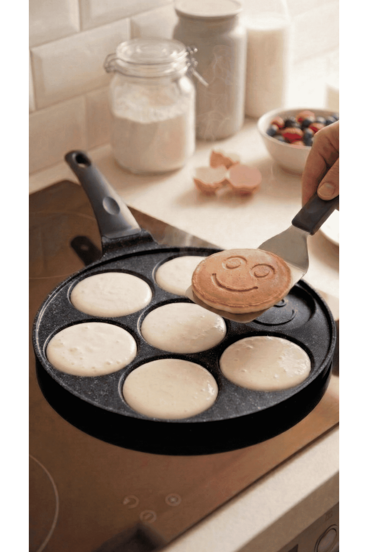 PanFace Emoji Pancake Tavası 27 cm | 7 Bölmeli Döküm Alüminyum Pankek & Kahvaltı Tavası Siyah