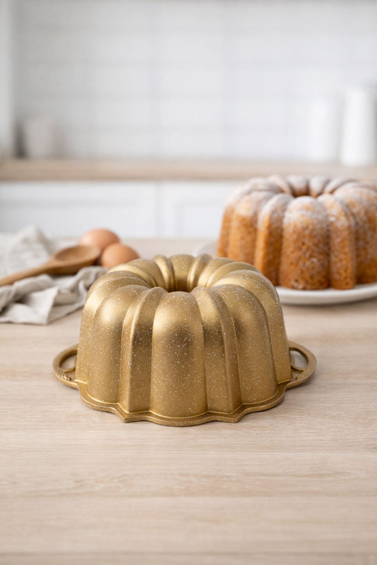 Mira Döküm Kek Kalıbı 26cm Gold