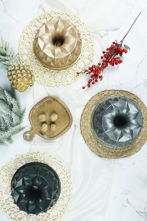 Helios Döküm Kek Kalıbı 25cm Siyah