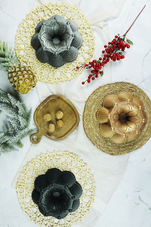 Zera Döküm Kek Kalıbı 25cm Gold