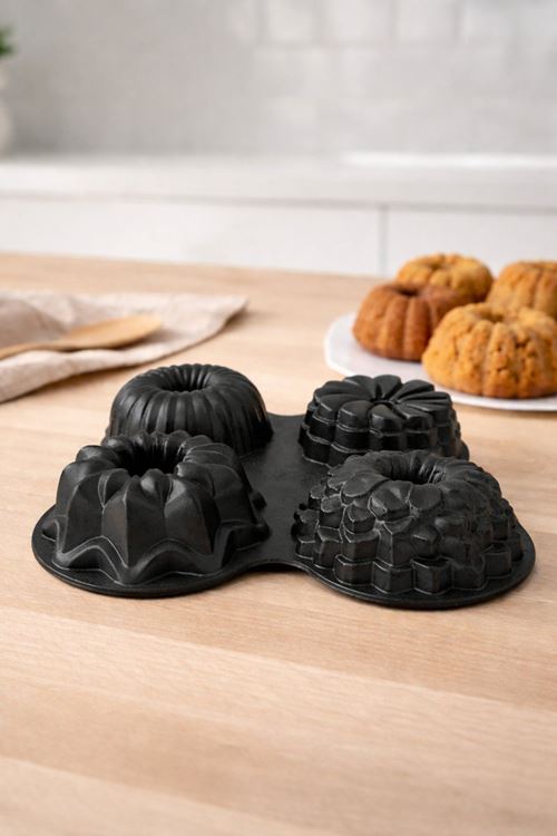 Viona 4'lü Muffin Döküm Kek Kalıbı Siyah