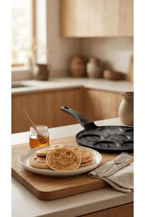 PanFace Emoji Pancake Tavası 27 cm | 7 Bölmeli Döküm Alüminyum Pankek & Kahvaltı Tavası Siyah